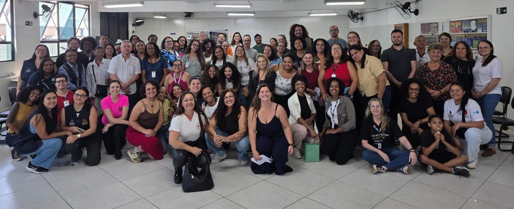 Encontro de Redes da cidade de São Paulo com assistente social Protea, Dani Donadio
